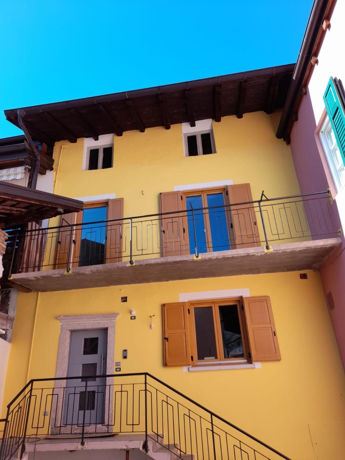 Casa Micheli Apartment เตรนโต ภายนอก รูปภาพ